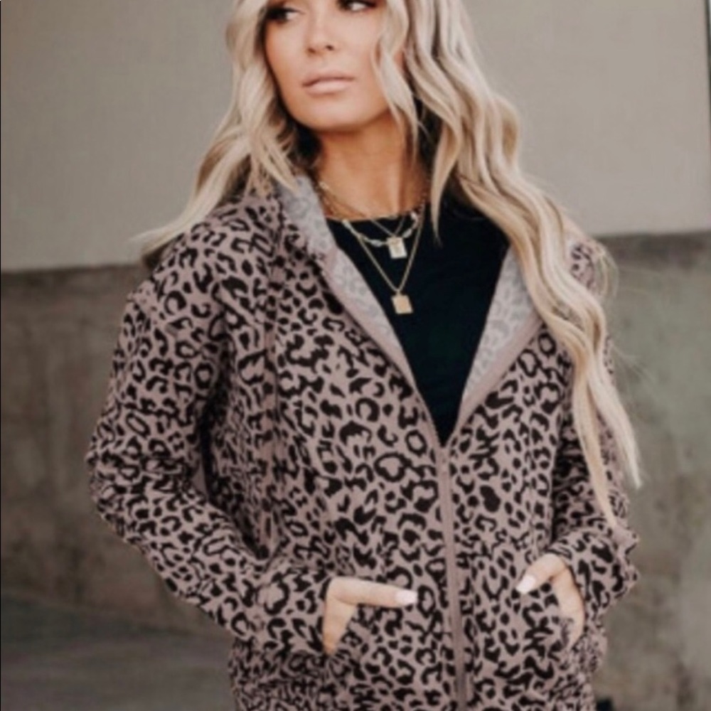 Leopard print Jacket - Picture 7 of 9